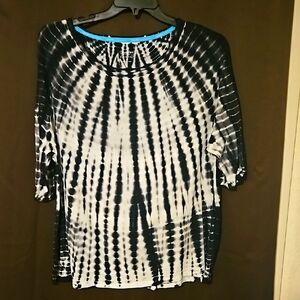 EUC Calvin Klein performance top